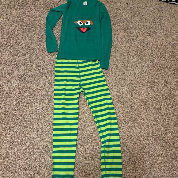 Sesame Street X Hanna Andersson Pajama Set 150 CM US Size 12 Oscar The Grouch - Picture 1 of 3